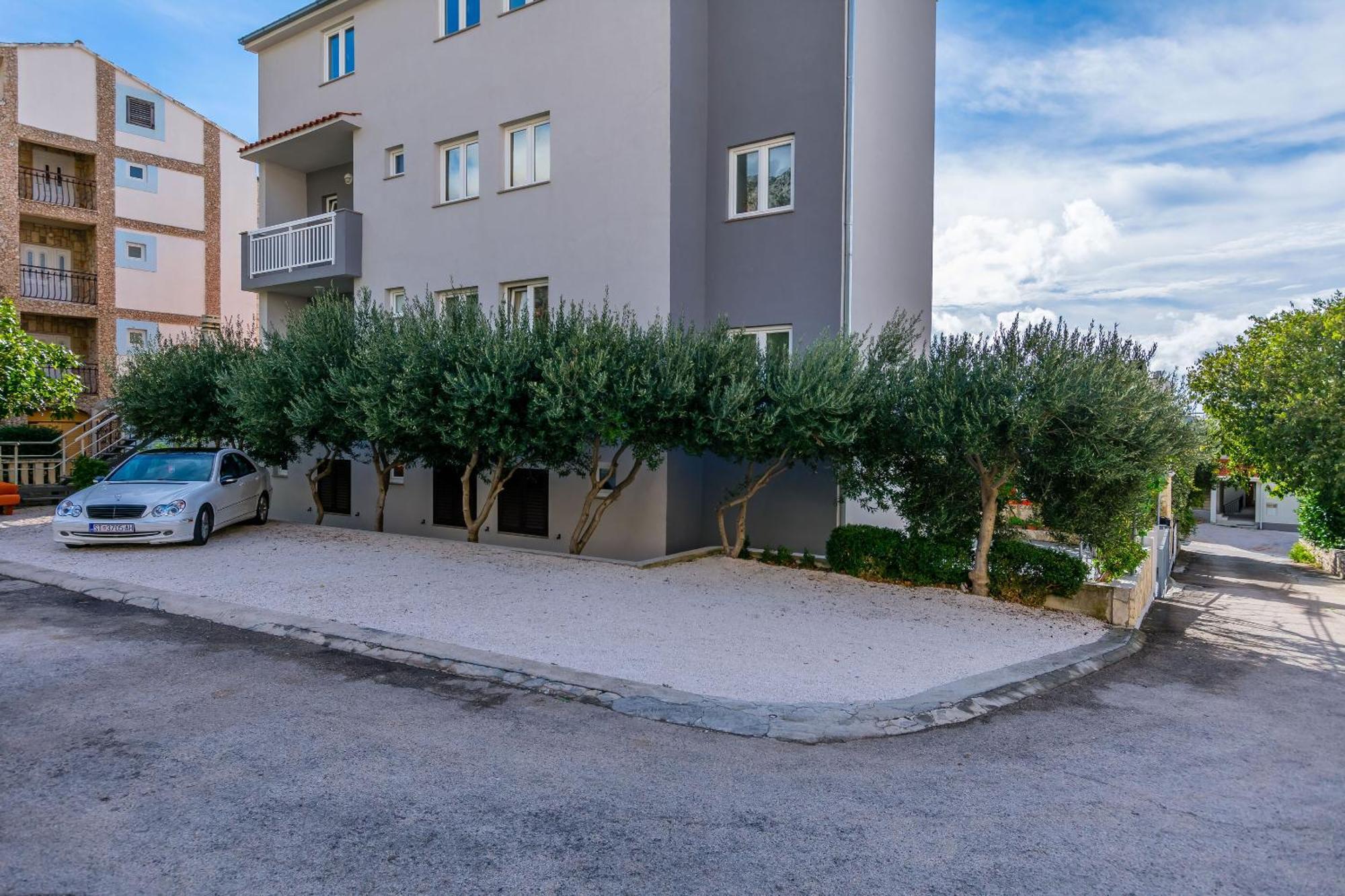 Apartments Kristina Omiš Dış mekan fotoğraf