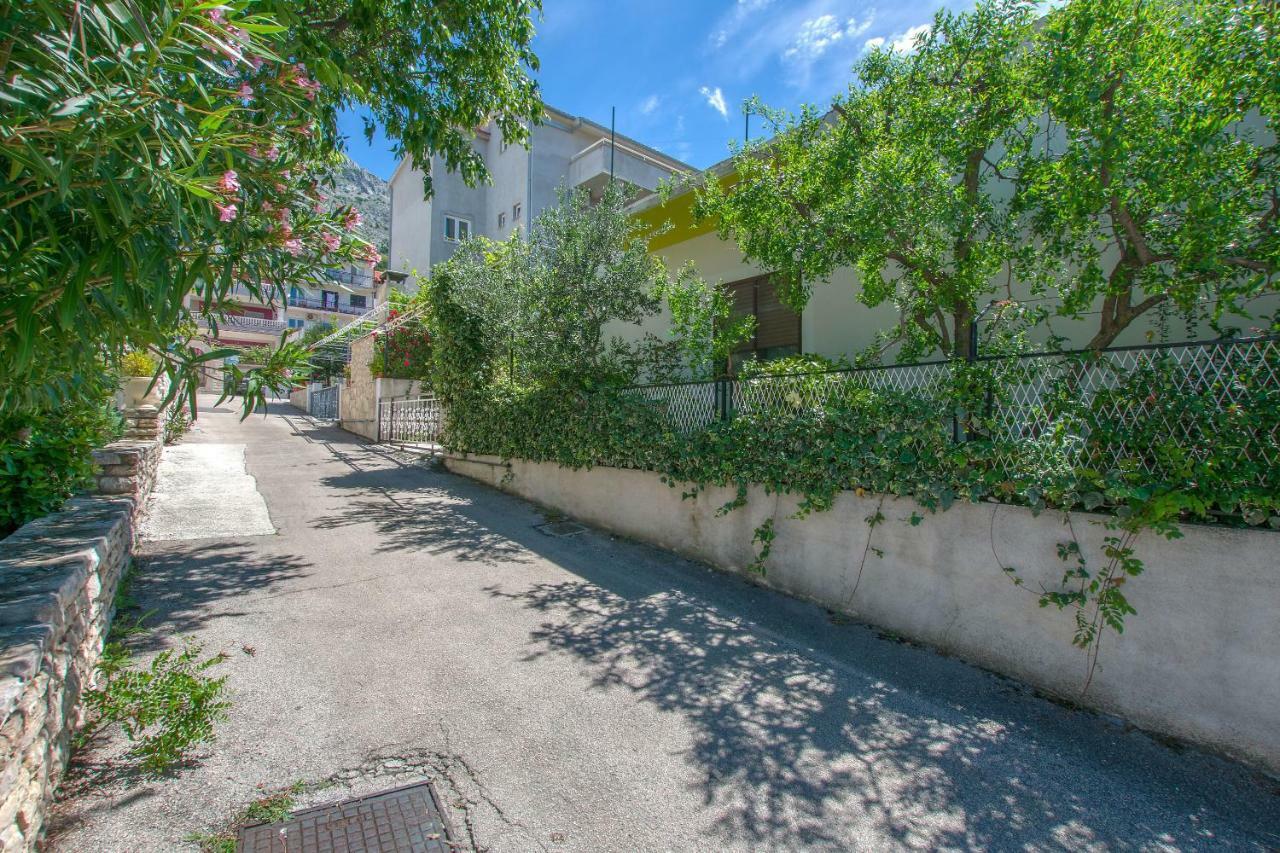 Apartments Kristina Omiš Dış mekan fotoğraf