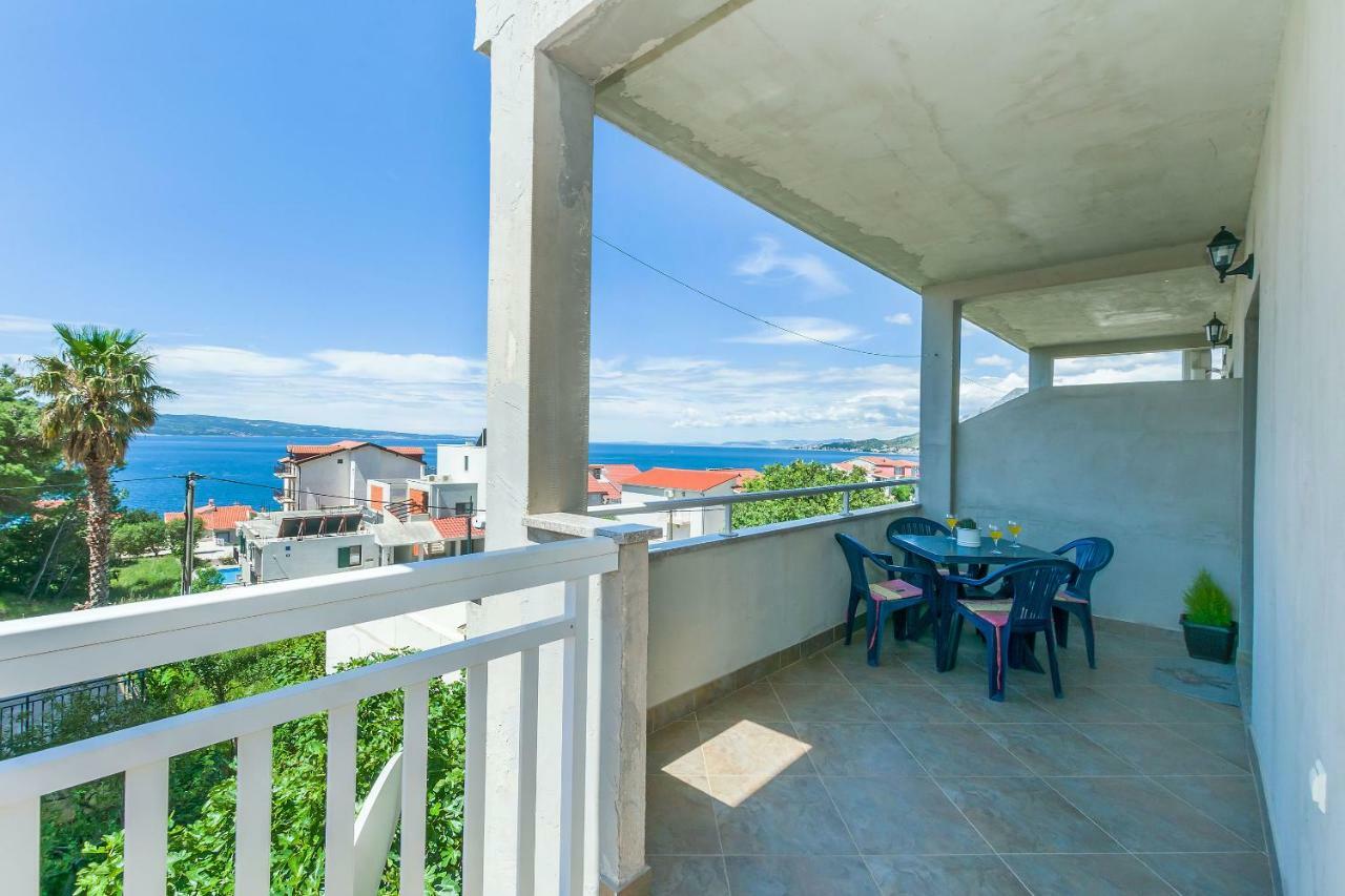 Apartments Kristina Omiš Dış mekan fotoğraf