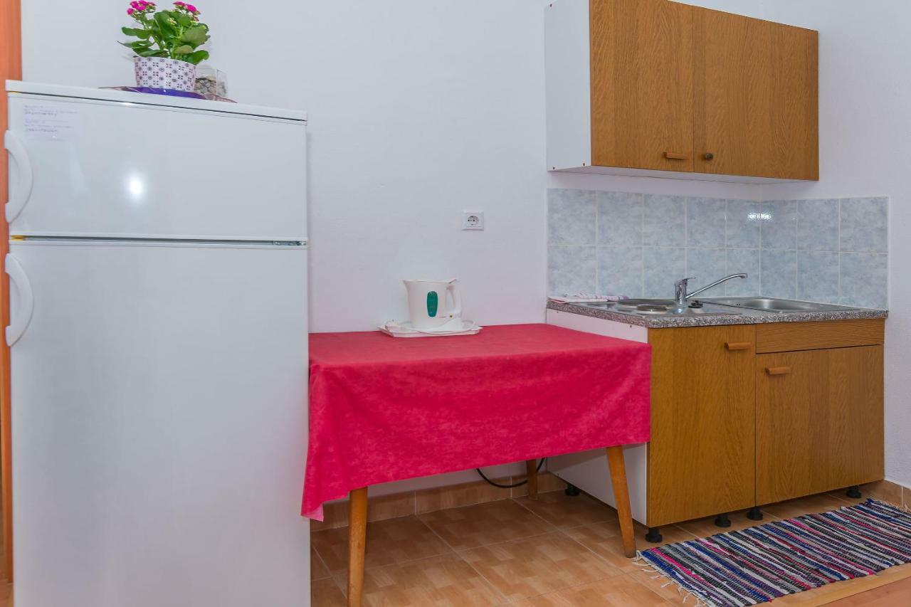 Apartments Kristina Omiš Dış mekan fotoğraf